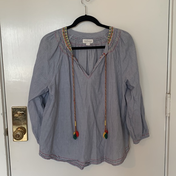 Velvet by Graham & Spencer Women's Neena Embroidered Smocked Shirt - Picture 3 of 10